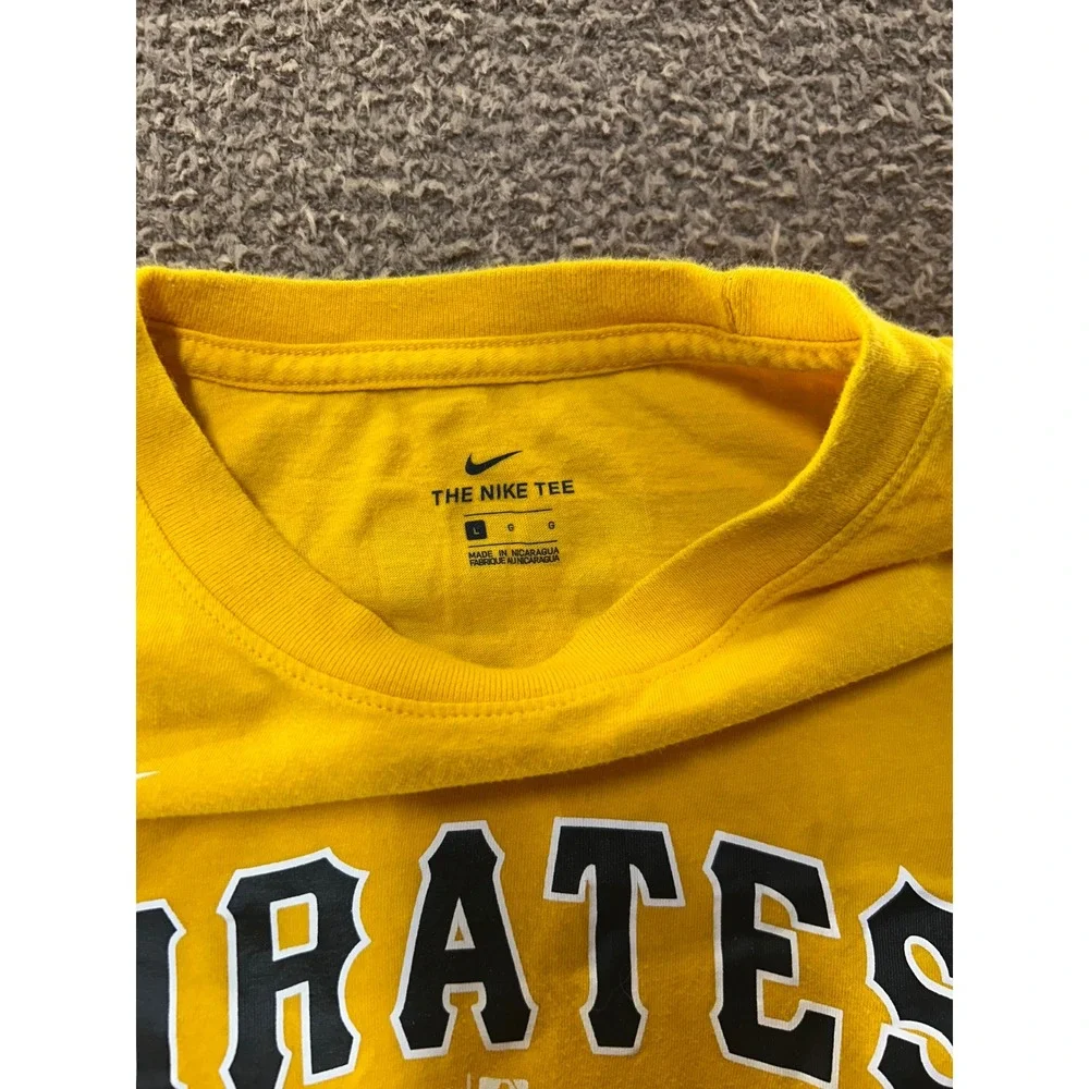 Nike Pittsburgh Pirates Castillo 10 Youth Large Yellow MLB Baseball T-Shirt